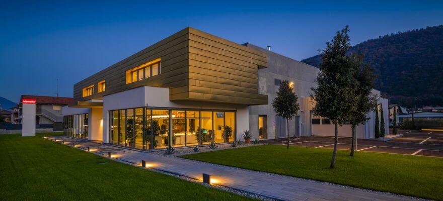 Kawa ziarnista Trismoka siedziba